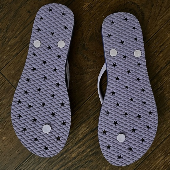 Purple shower sandals size 7/8 - Picture 2 of 2